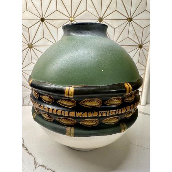 unknown Other - Mid-Century Modern‎ (MCM) Decorative Vase – Unique Design – 8” x 6”